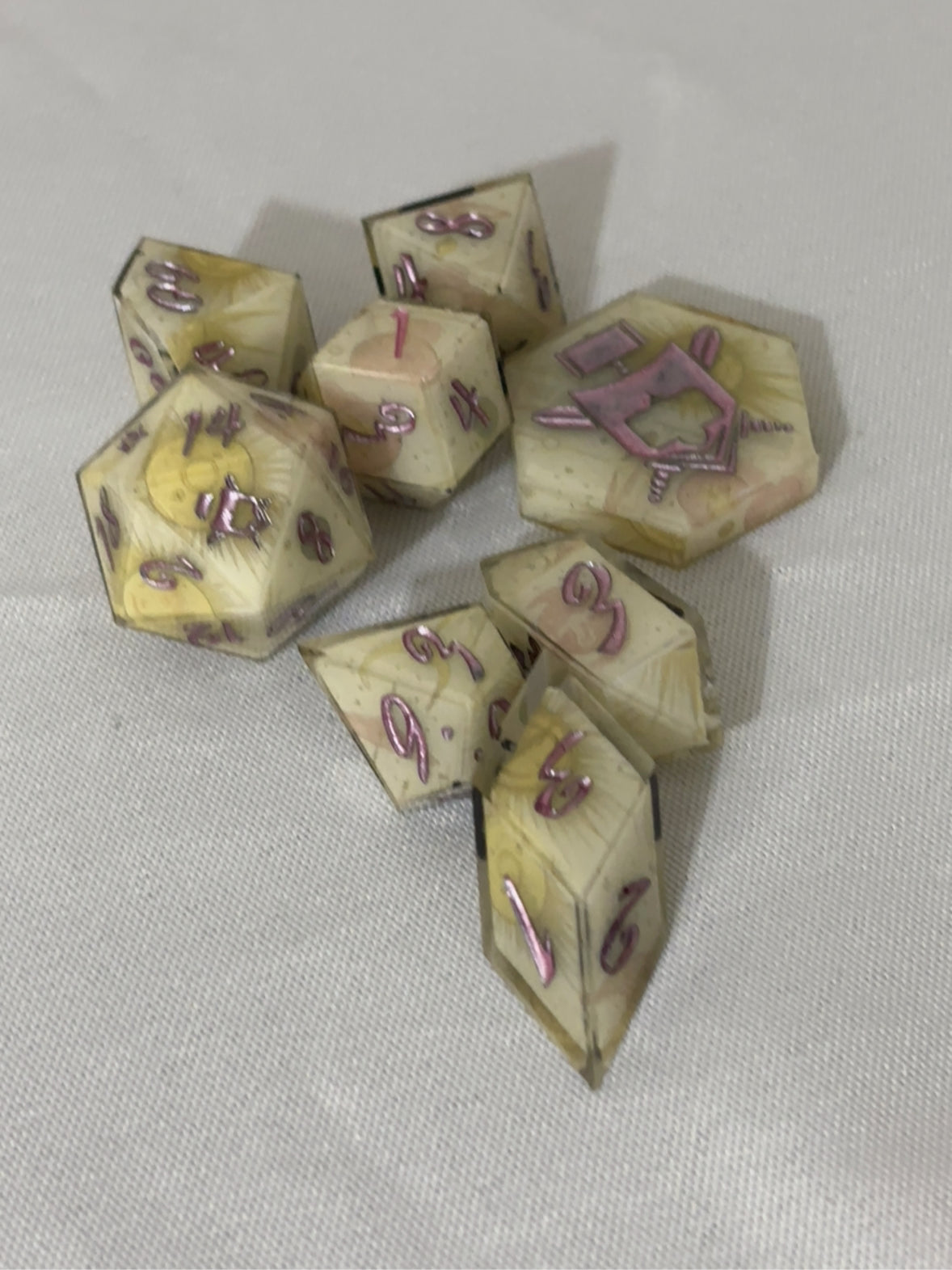 Estrella 8 Pc. Dice set