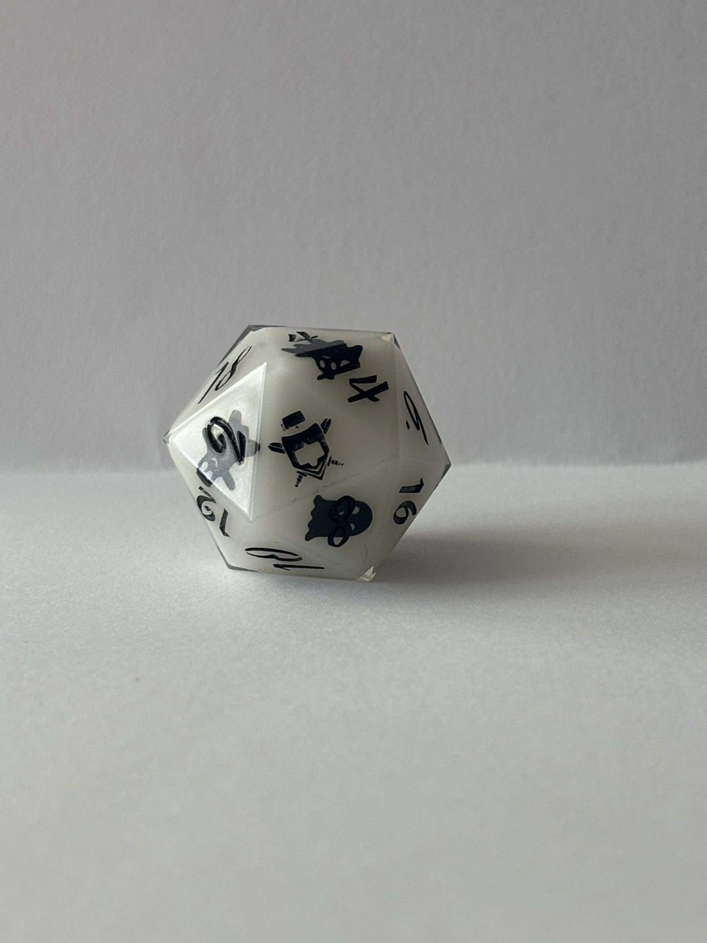 Spooky Ghosts 8 pc. Resin Dice Set (White)