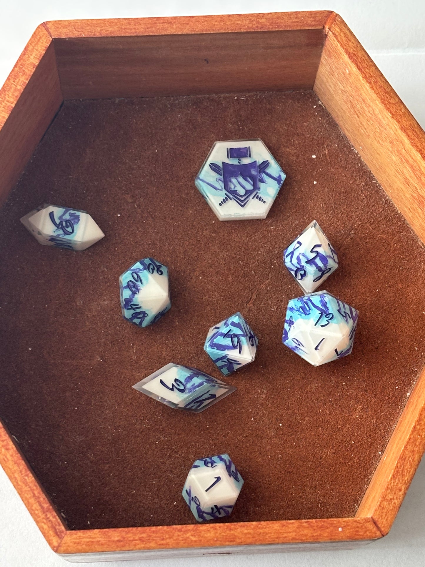 Jazz 8 pc. Resin Dice Set